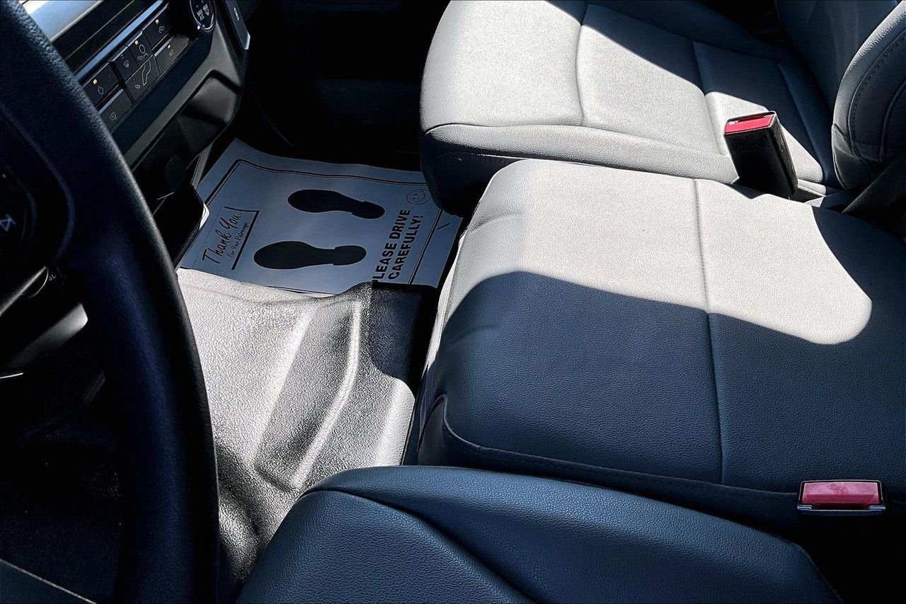 Used 2022 OXFORD WHITE Ford XL image 21