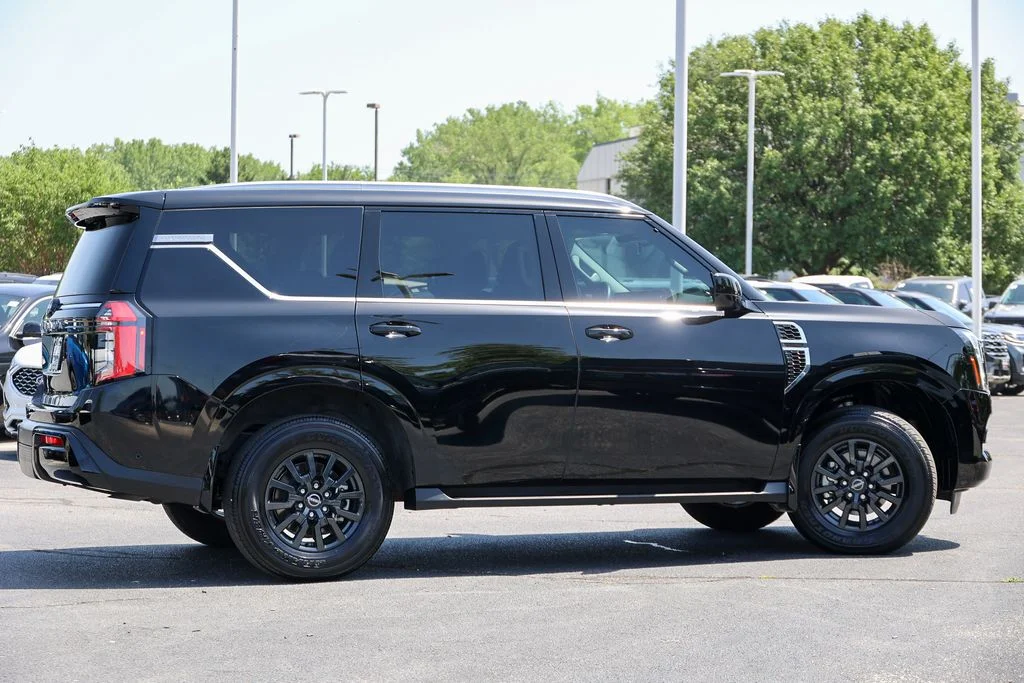 2025 Nissan Armada SV - Photo 19