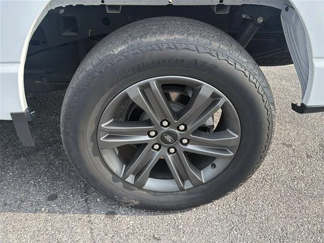 Used 2023  Ford  image 23