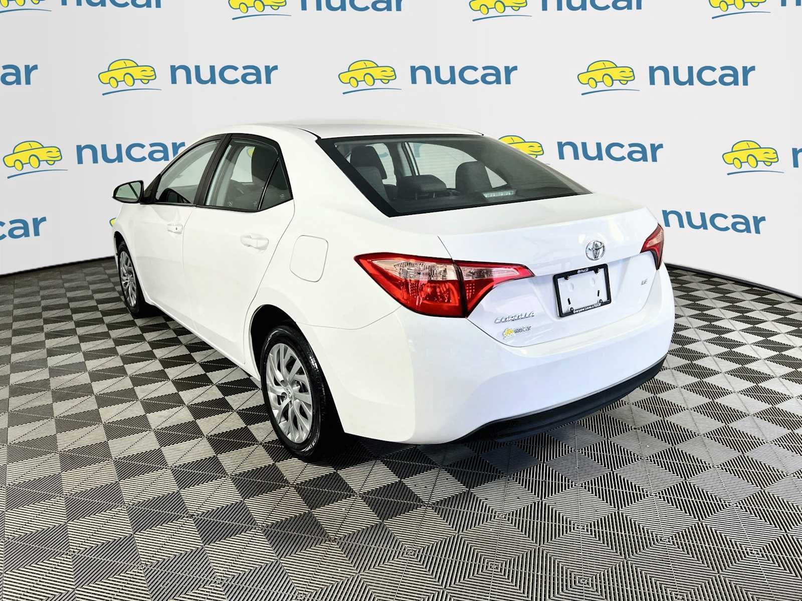 Used 2018 Super White Toyota LE image 5