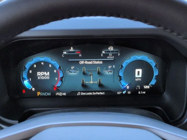 New 2026 Velocity Blue Metallic Ford Badlands® image 26