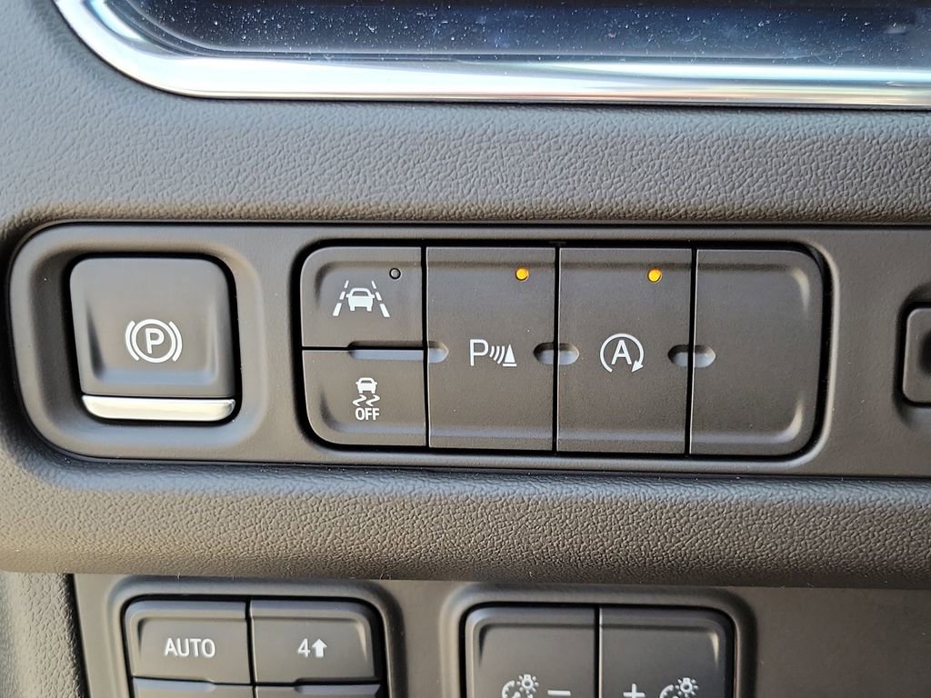 2024 Chevrolet Suburban LT - Photo 23