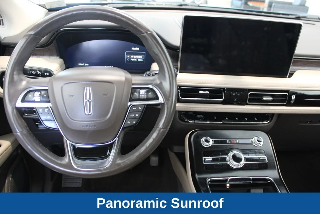 Used 2021 Blue Lincoln Reserve image 7