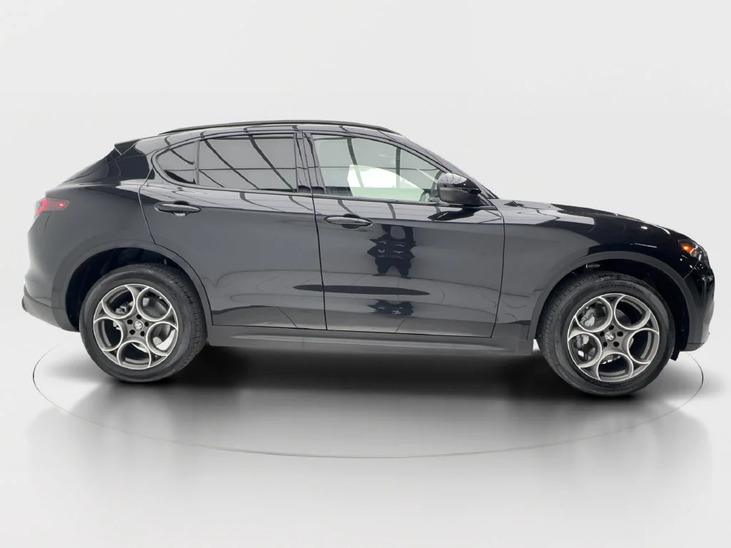 New 2026 Black Alfa Romeo Base image 7