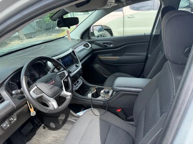 Used 2020 Silver GMC SLE image 7