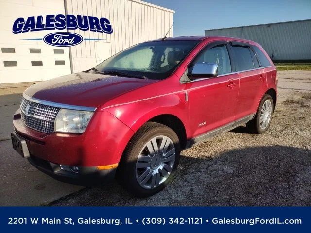 Used 2008 Red Lincoln Base image 1
