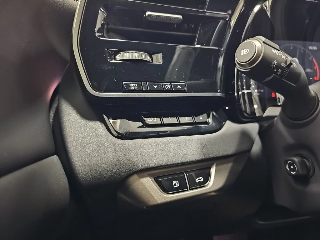 New 2026 Iridium Lexus PREMIUM PLUS image 25