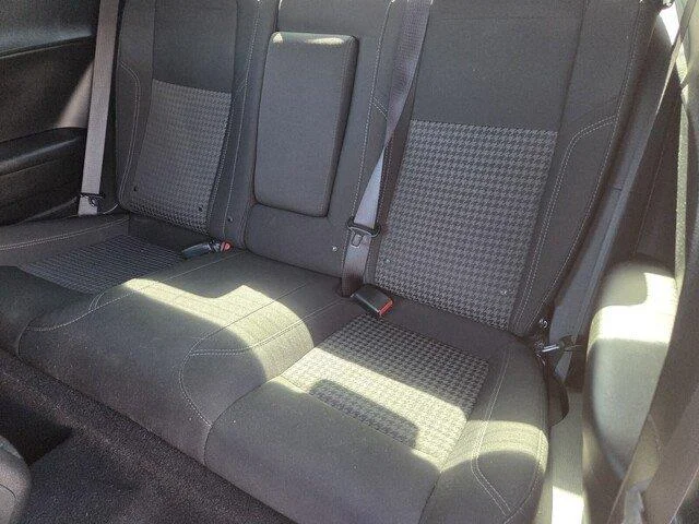 Used 2019 Pitch Black Clearcoat Dodge SXT image 21
