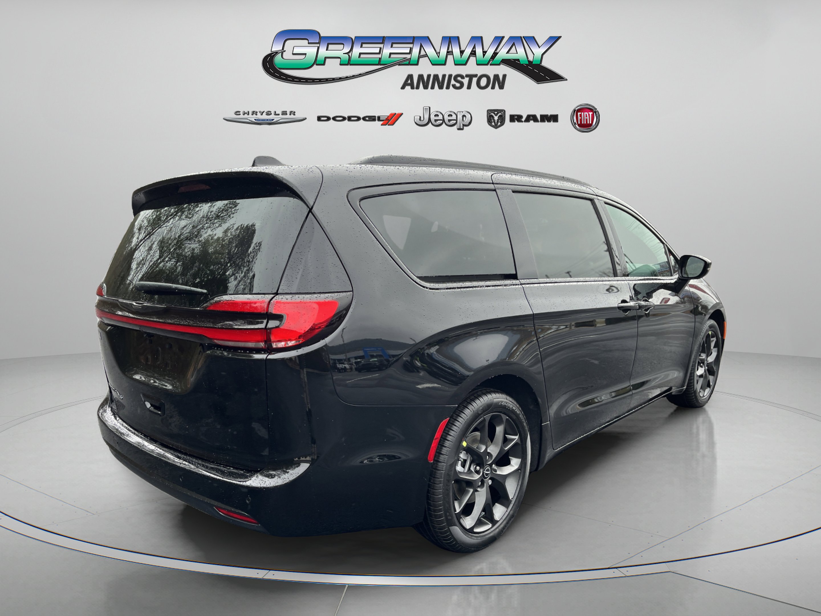 New 2026 Diamond Black Crystal Pearl-Coat Exterior Paint Chrysler Select image 7