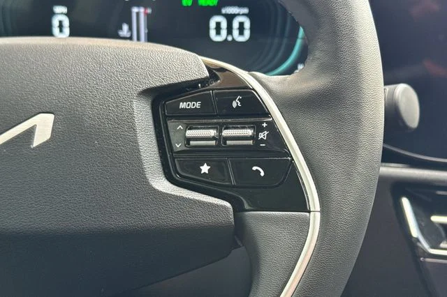 Used 2023 Blue Kia SX image 30