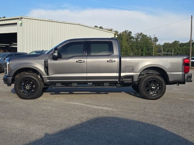 2024 Ford F-250 photo 2