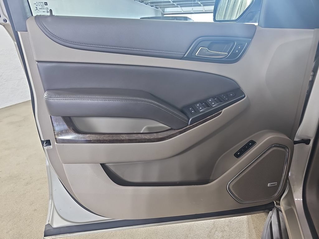 Used 2015 CHAMPAGNE SILVER METALLIC Chevrolet LT image 34