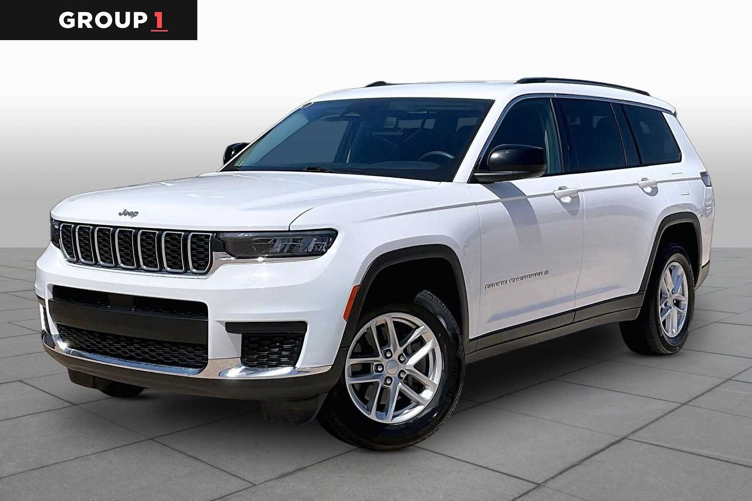 2023 Jeep Grand Cherokee L Laredo 4x4's photo