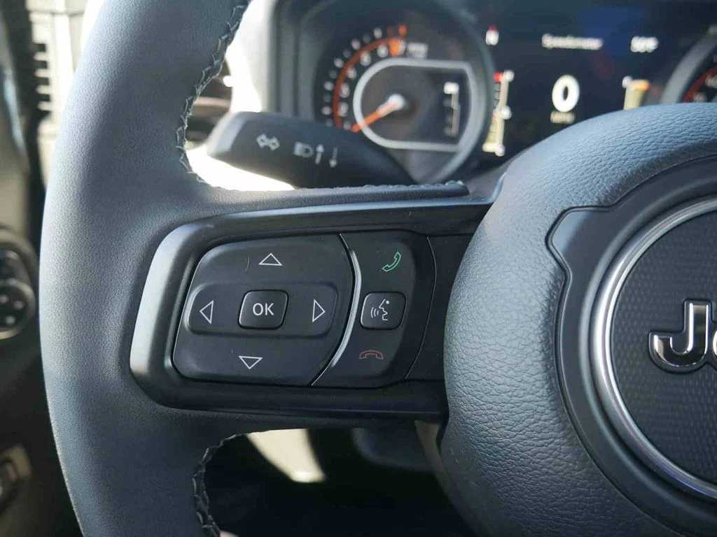 2025 Jeep Gladiator Sport S - Photo 38