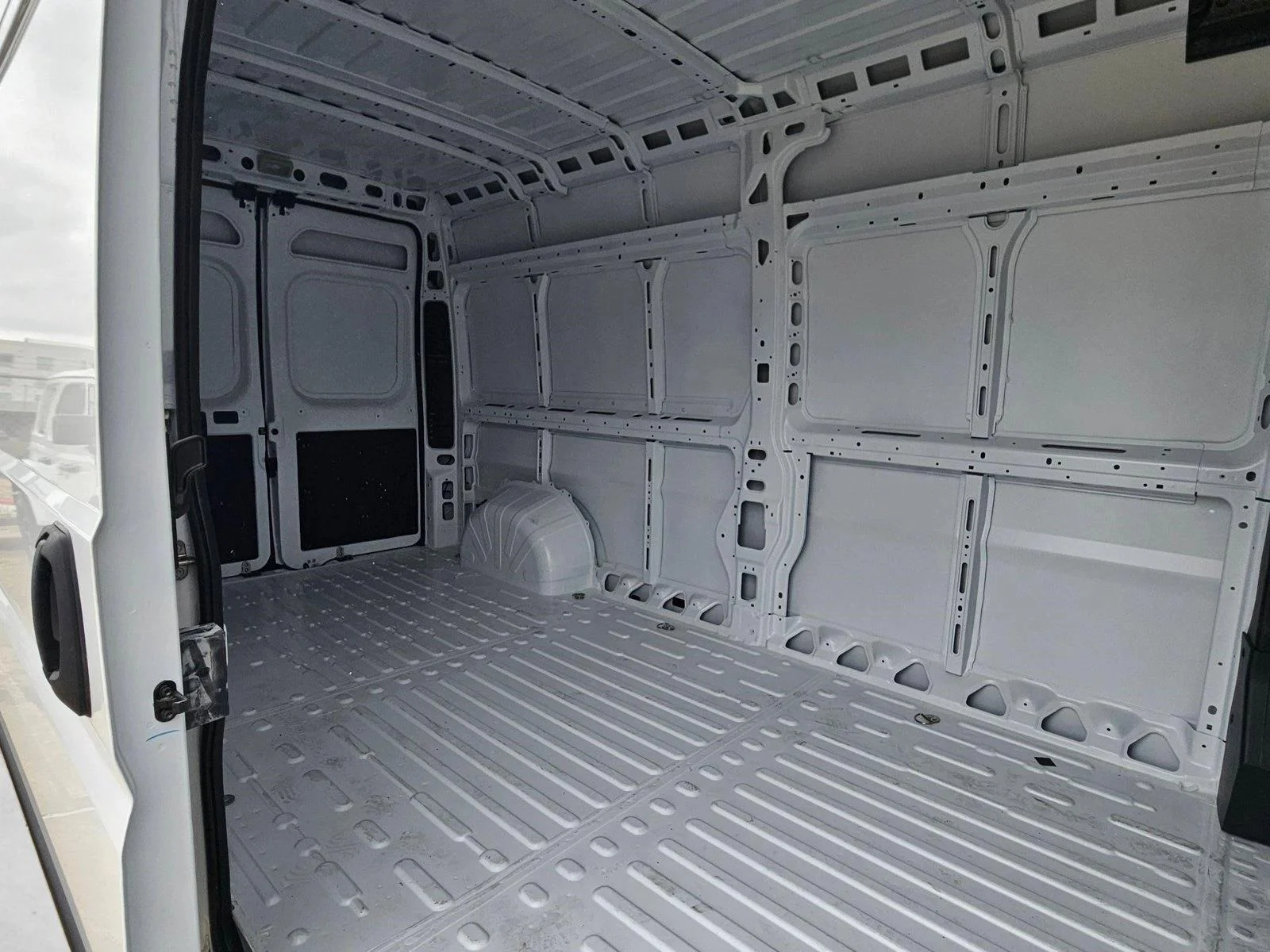 New 2026 Bright White Clearcoat Ram Tradesman image 8
