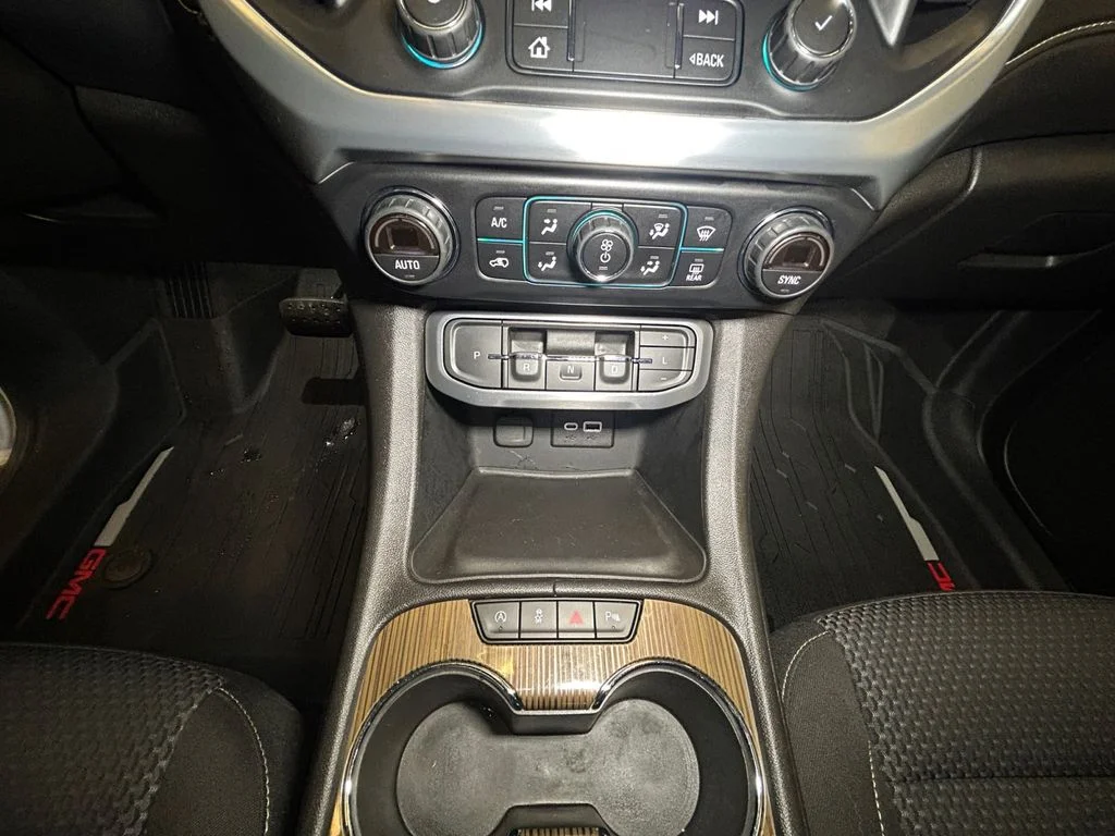Used 2021 Summit White GMC SLE image 12