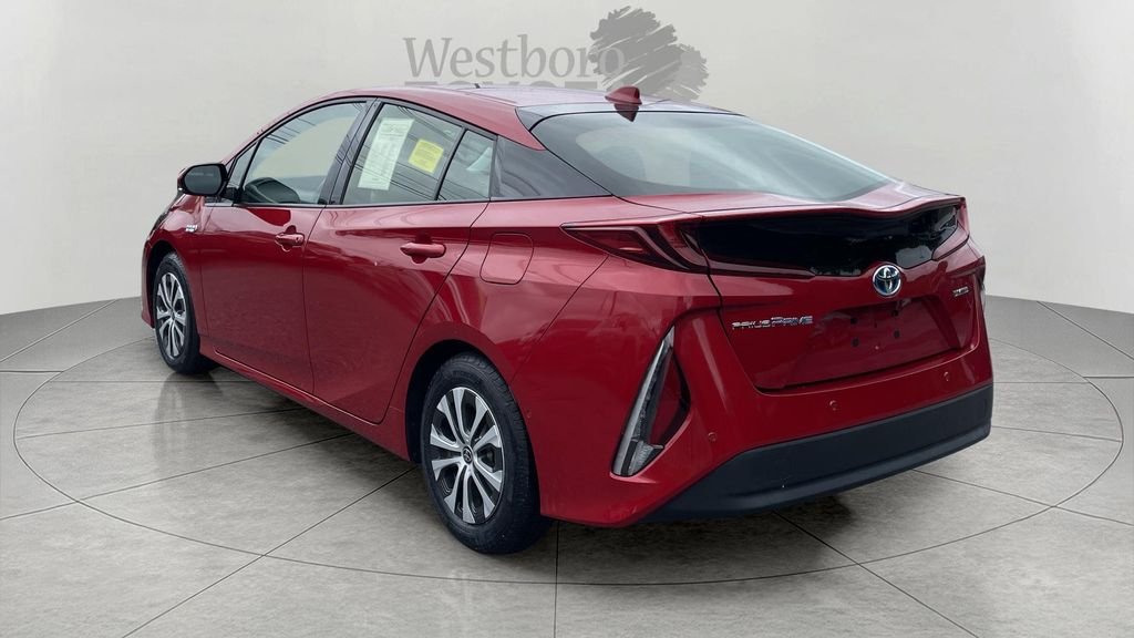 Used 2020 Red Toyota Limited image 5