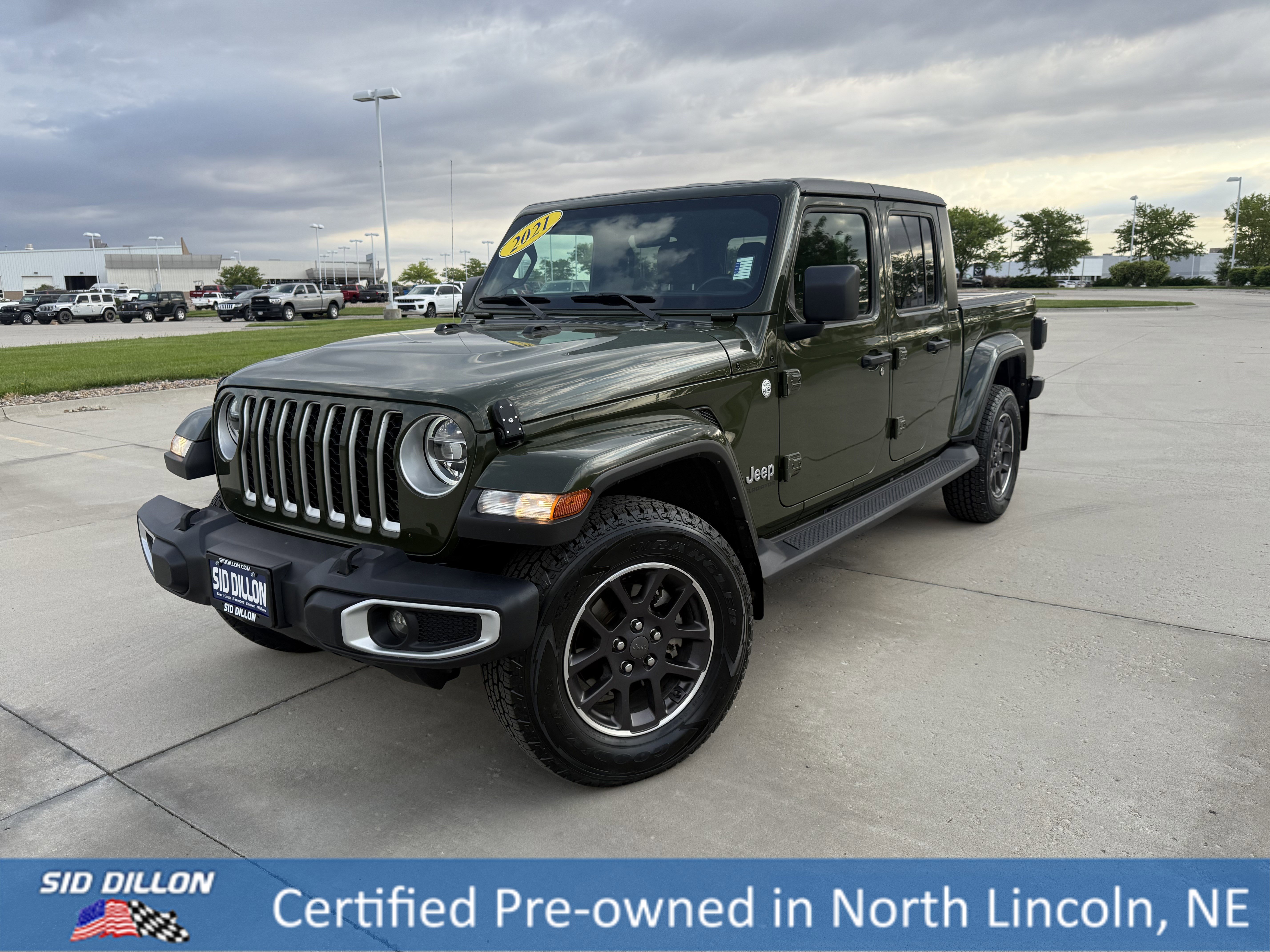 2021 Jeep Gladiator Overland's photo