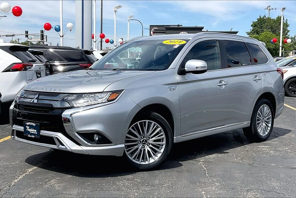 Used 2019 Alloy Silver Metallic Mitsubishi SEL image 11