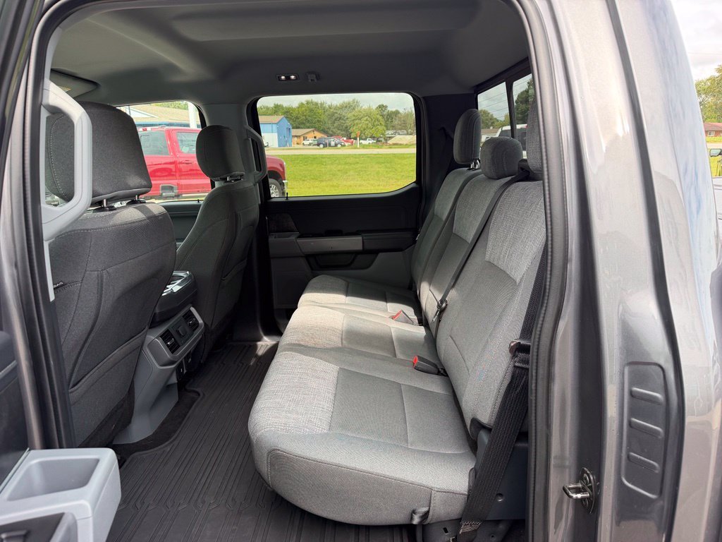 Used 2021 Gray Ford XLT image 12