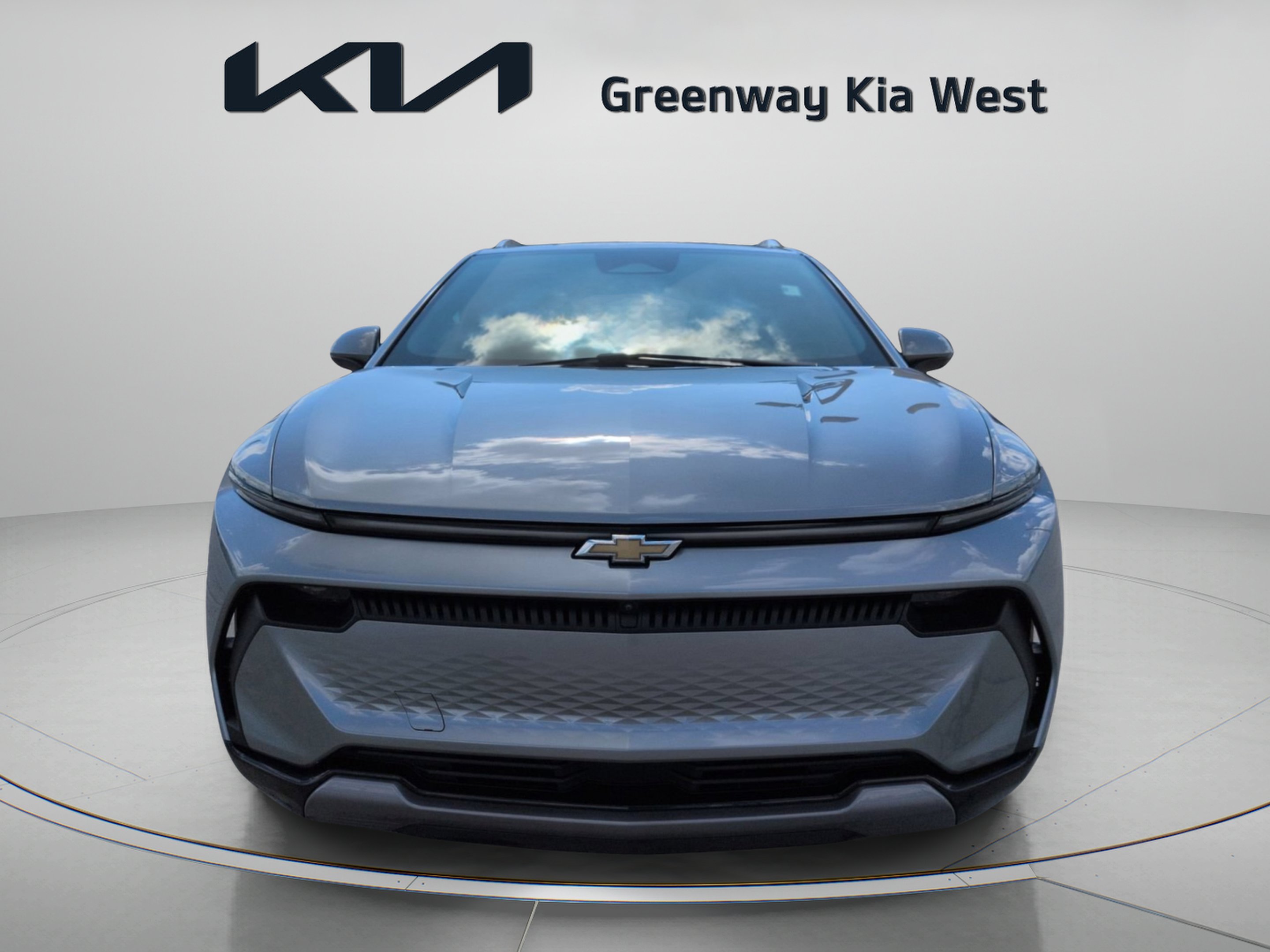 Used 2024 Sterling Gray Metallic Chevrolet LT image 4