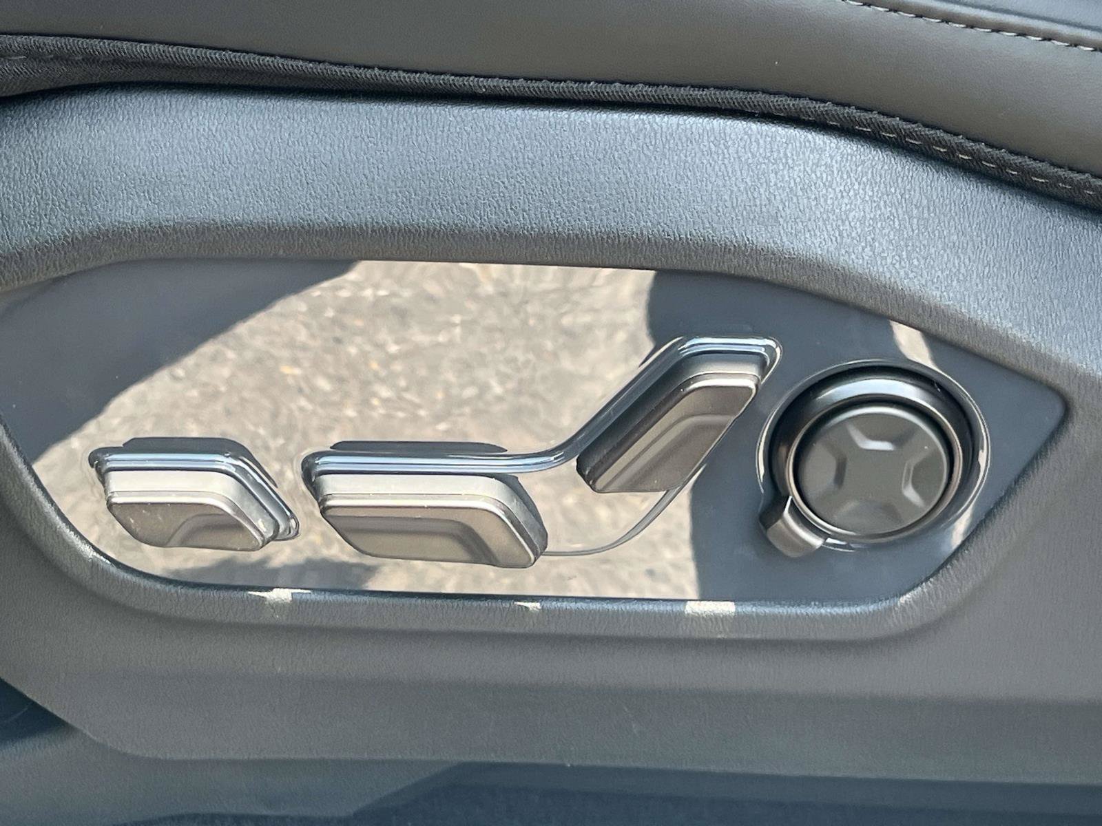 New 2027 Terrain Brown Kia X-PRO SX image 27