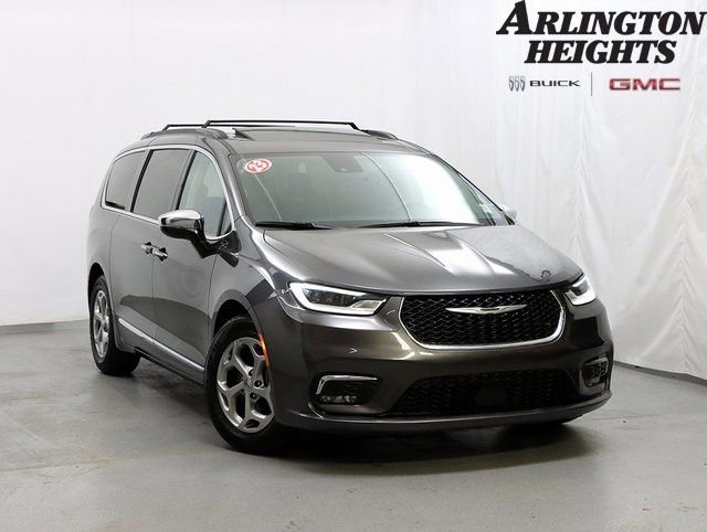 2023 Chrysler Pacifica Limited's photo