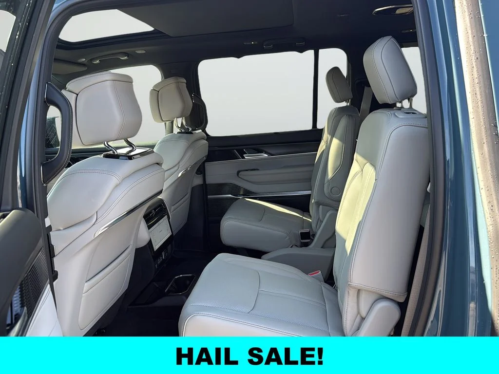 New 2026 Steel Blue Exterior Paint Jeep Summit Obsidian image 17