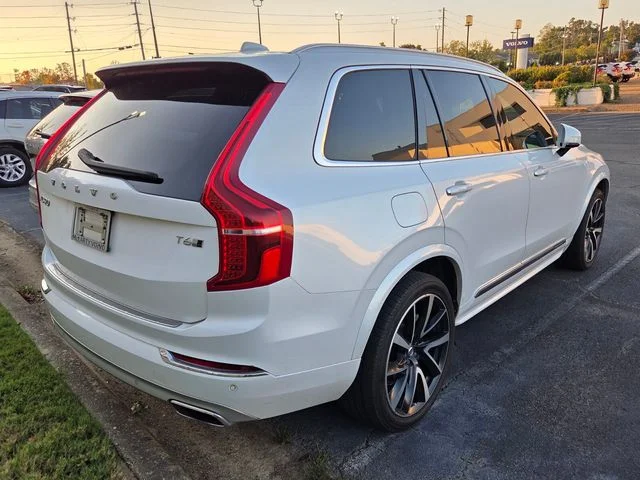 Used 2019 White Volvo T6 Inscription image 4