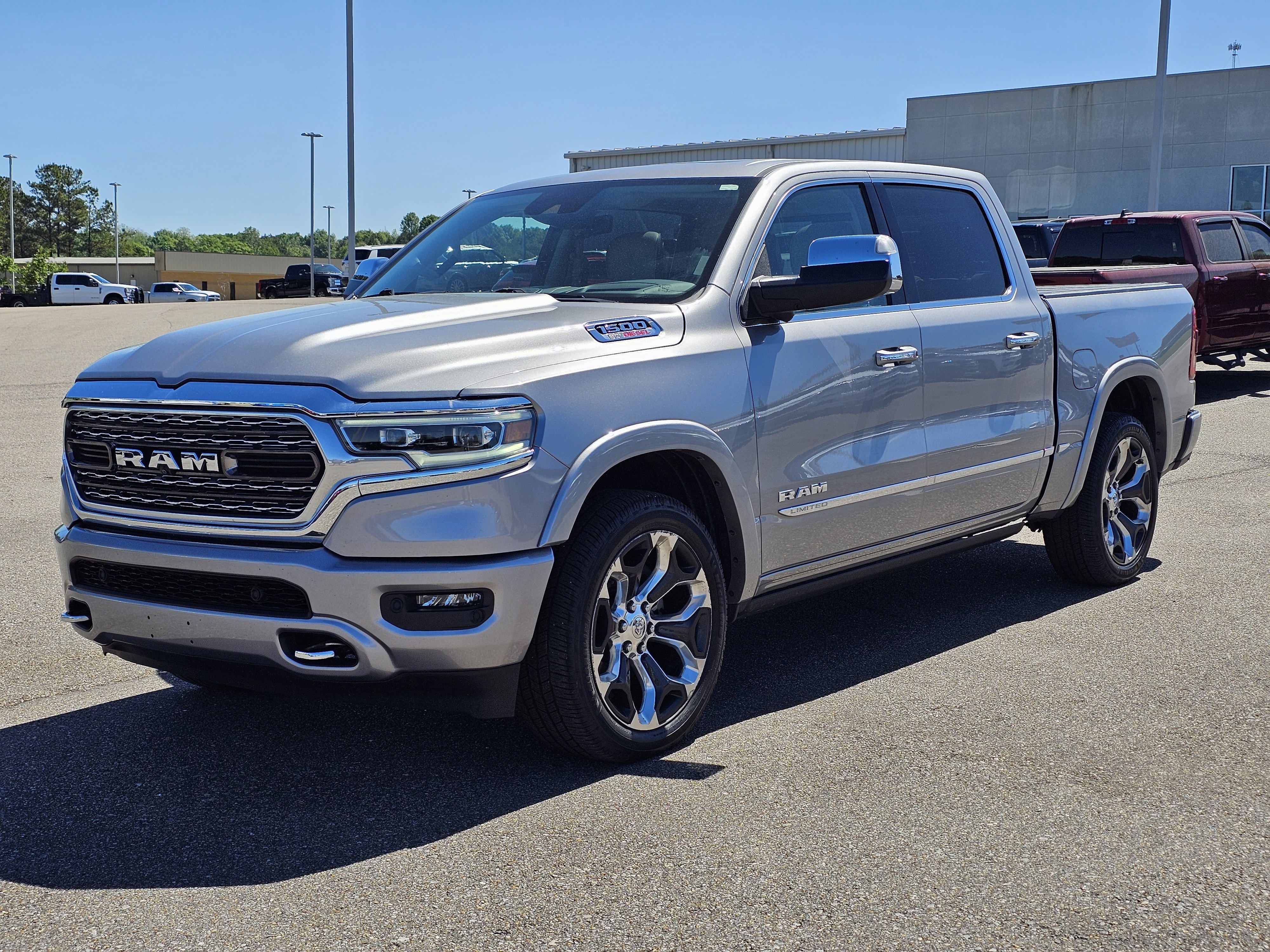 2022 RAM 1500 Limited 4x4 Crew Cab 5'7's photo