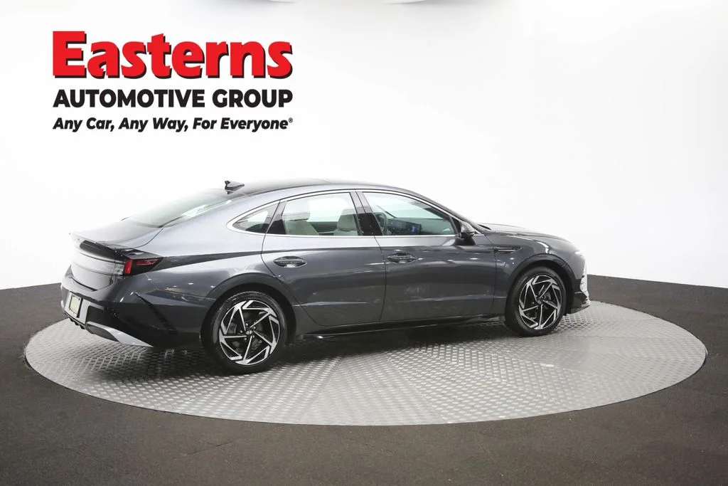Used 2024 Gray Hyundai SEL image 44