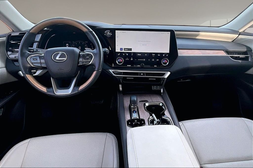 Used 2024 White Lexus 350 Premium image 15