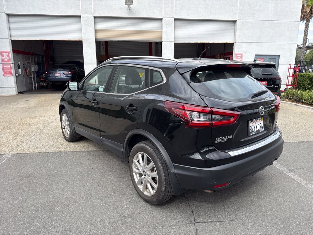 Used 2021 Magnetic Black Pearl Nissan SV image 7