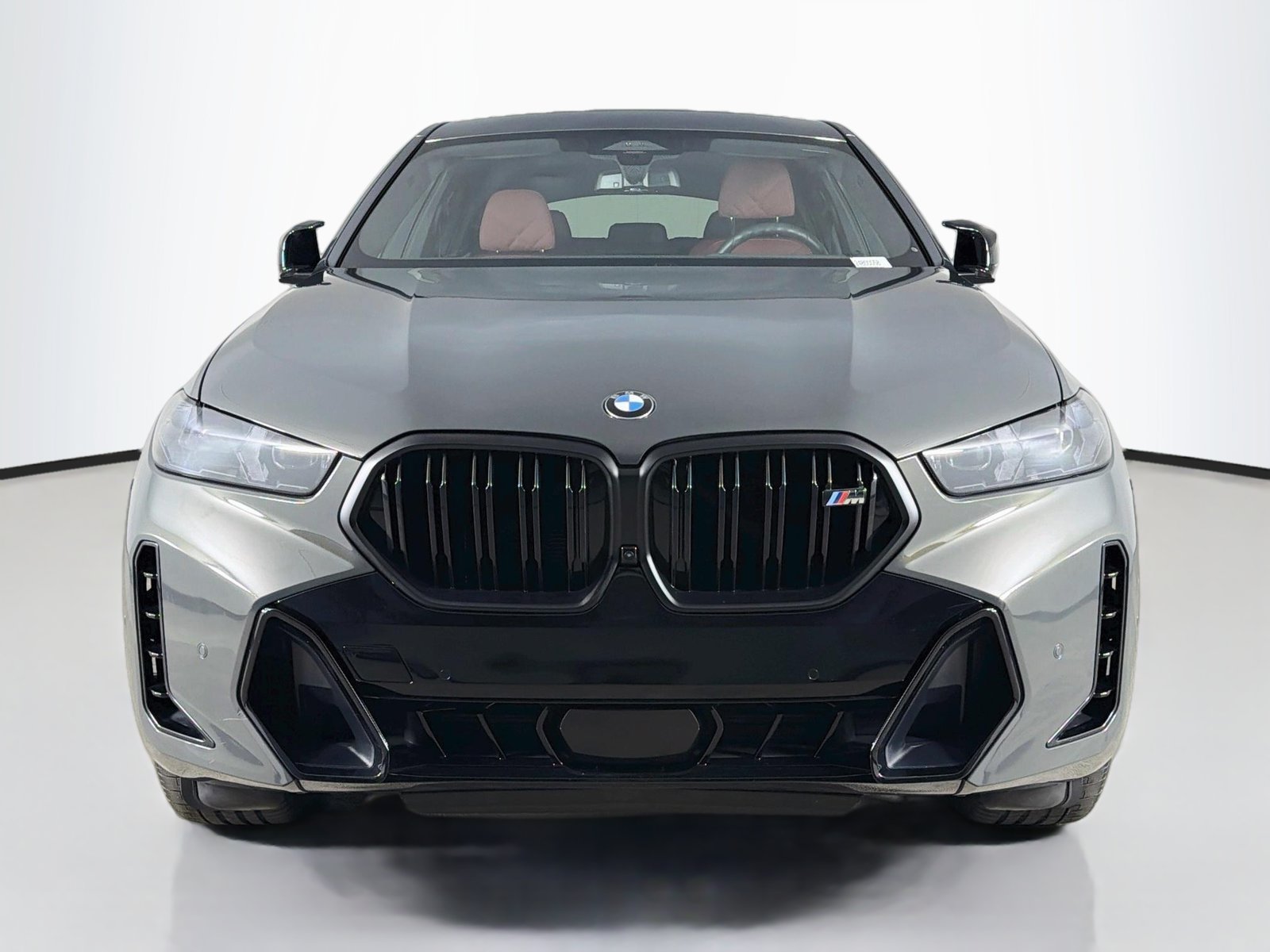 Used 2026 Dravit Grey Metallic BMW M60i image 2