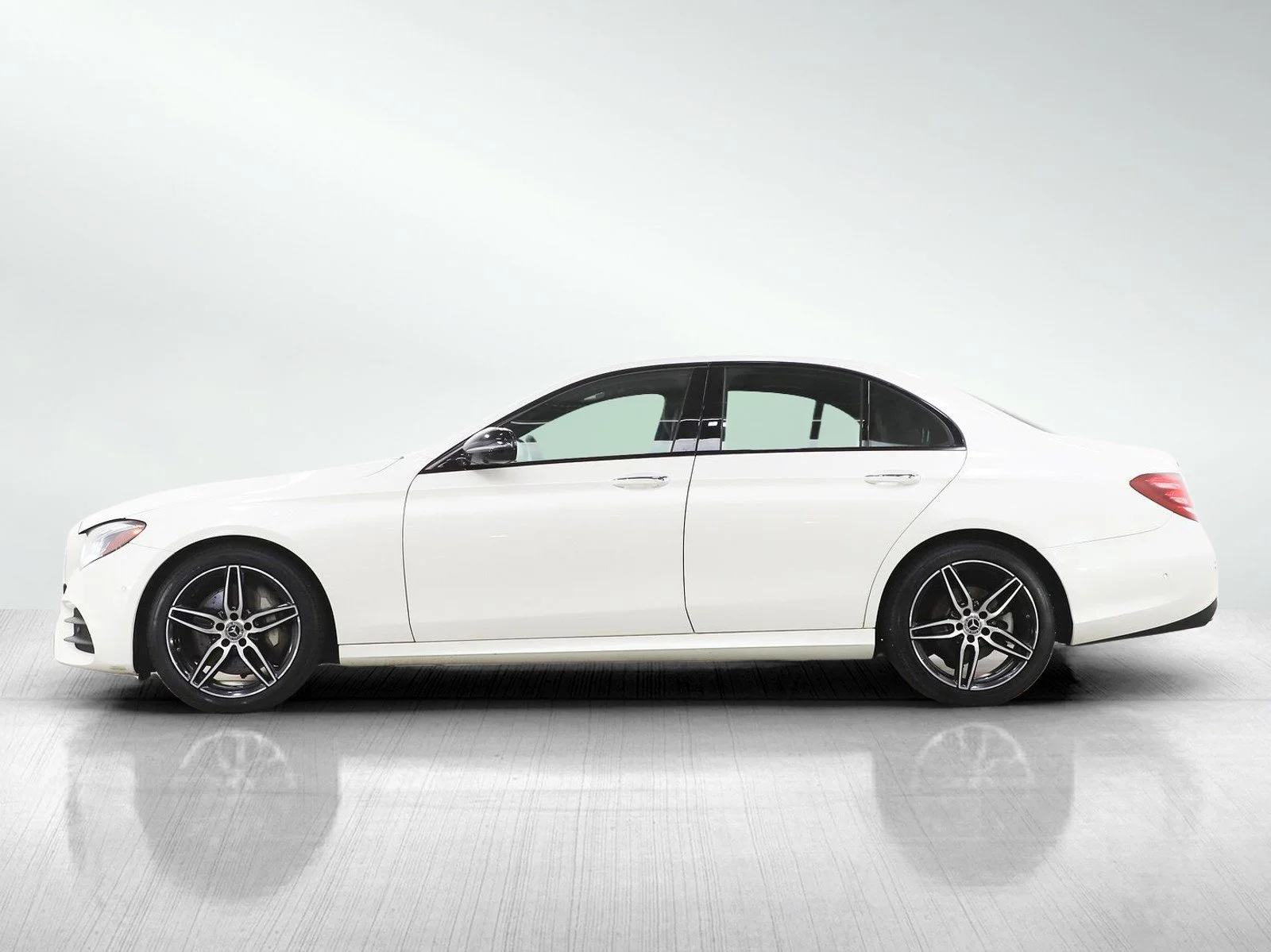 Used 2019 Mercedes-Benz E-Class E300 with VIN WDDZF4KB0KA630454 for sale in Bloomington, Minnesota