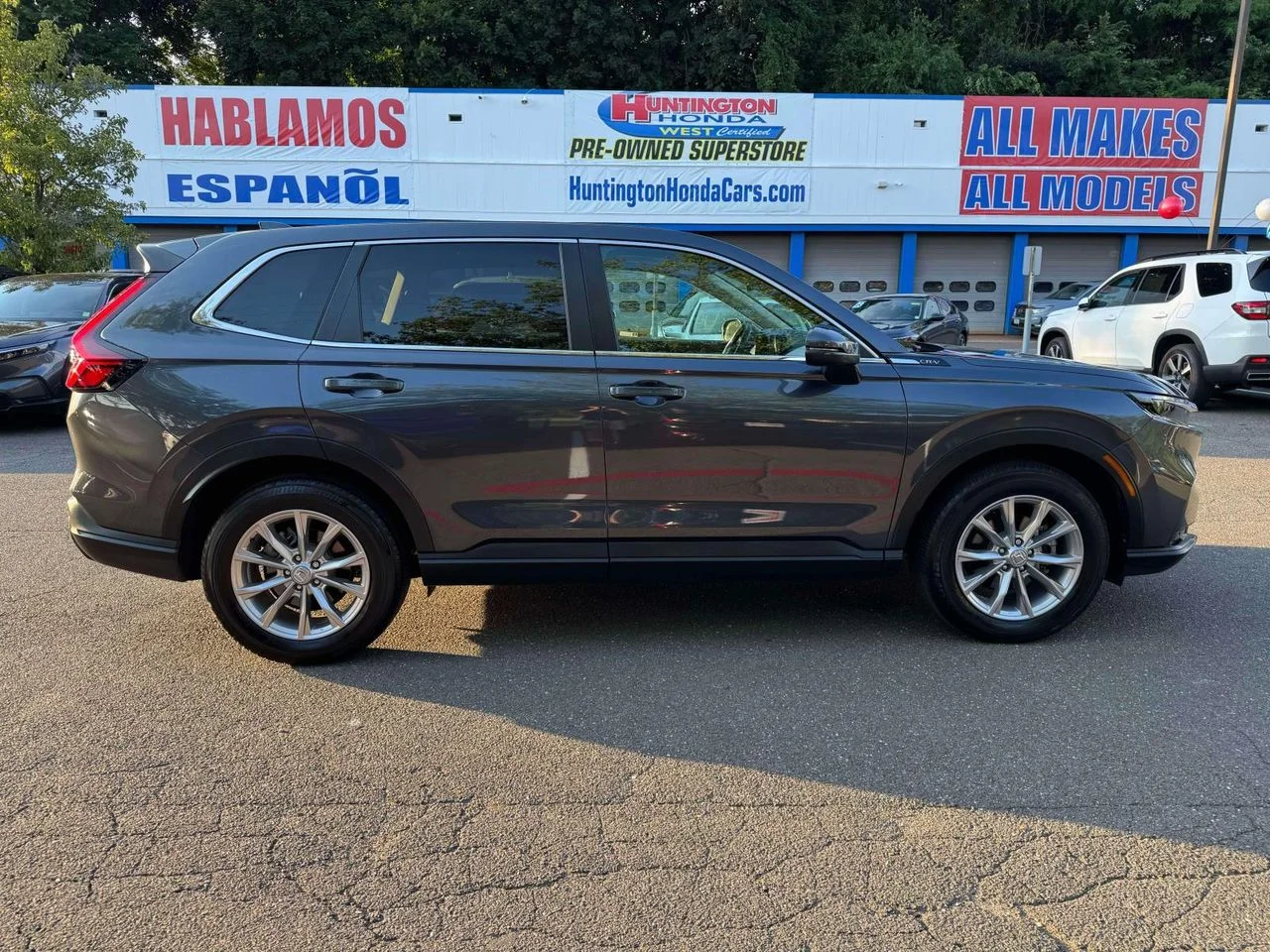 Used 2023 Gray Honda EX-L image 8