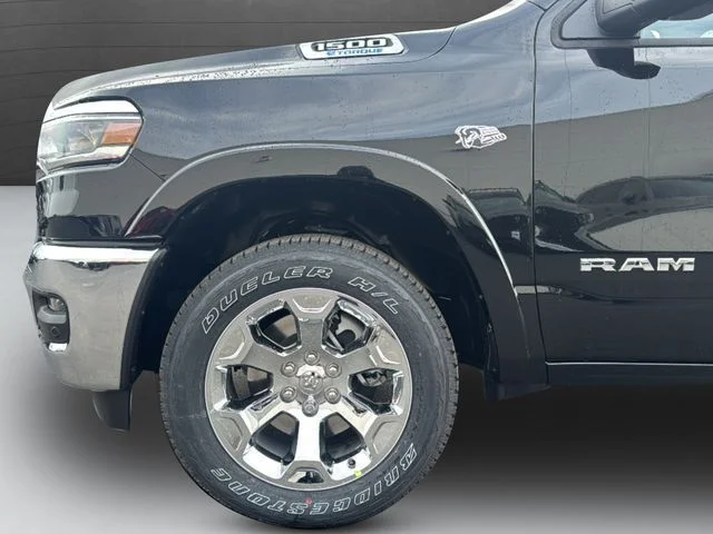 New 2026 Diamond Black Crystal Pearl-Coat Exterior Paint RAM Big Horn/Lone Star image 23