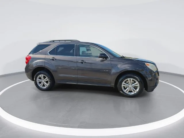 Used 2015 Gray Chevrolet LT image 9