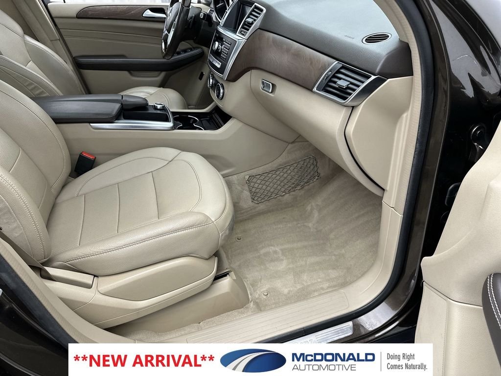 Used 2014 Brown Mercedes-Benz ML 350 image 25