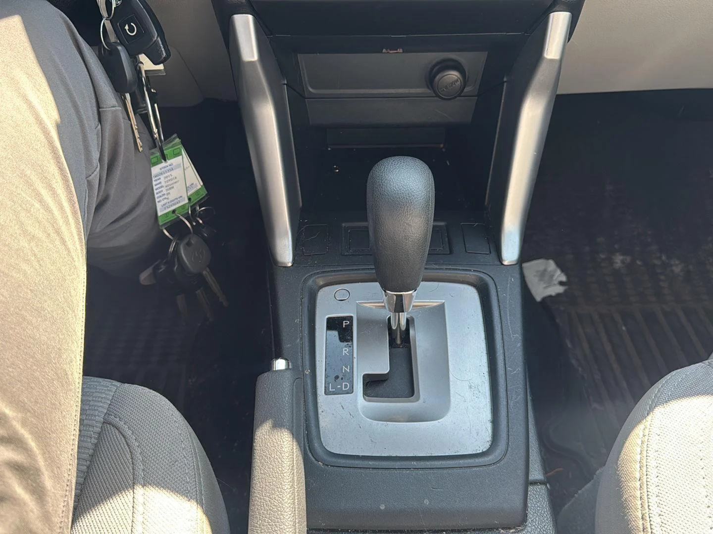 Used 2018 Ice Silver Metallic Subaru 2.5i image 11