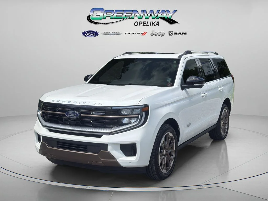 New 2026 Star White Metallic Tri-Coat Ford King Ranch® image 35