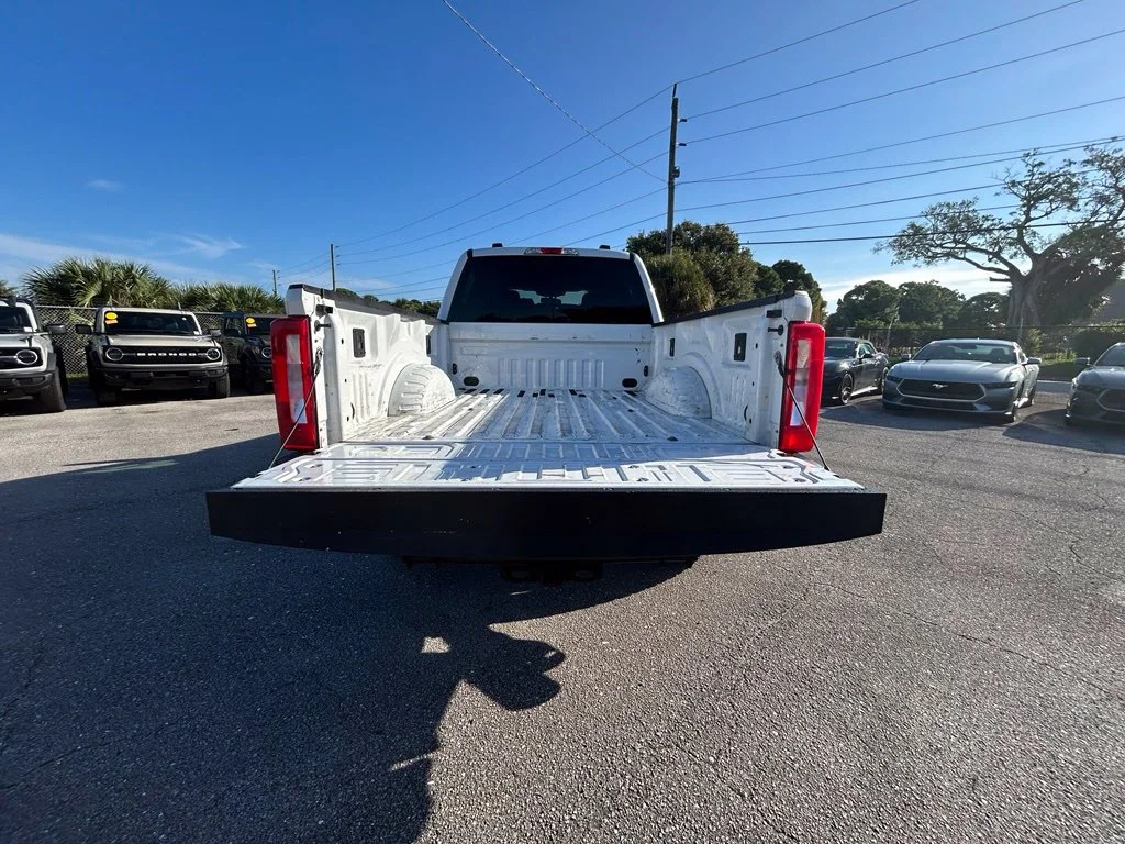 Used 2023 White Ford XLT image 32