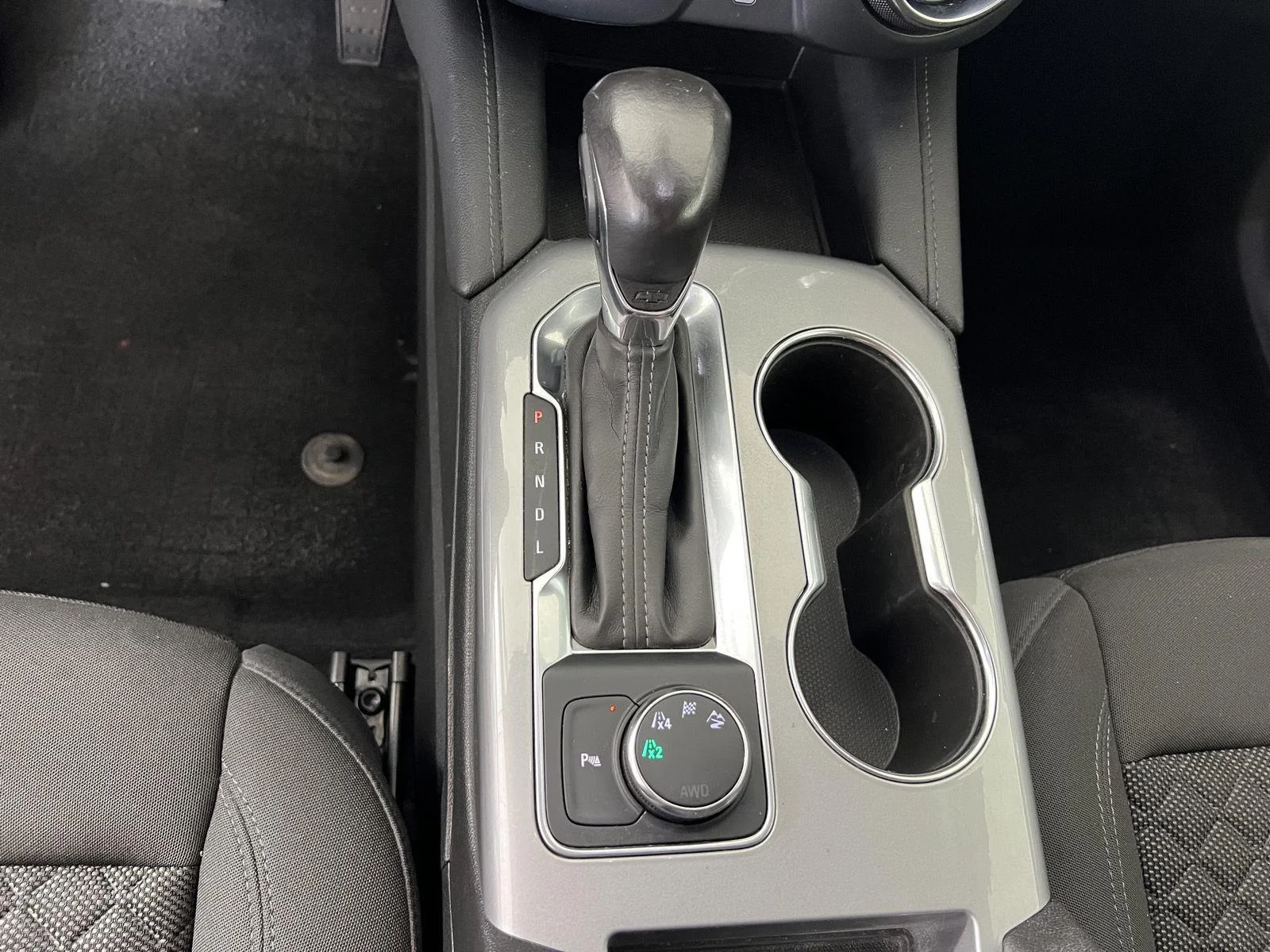 Used 2020 Summit White Chevrolet LT image 17