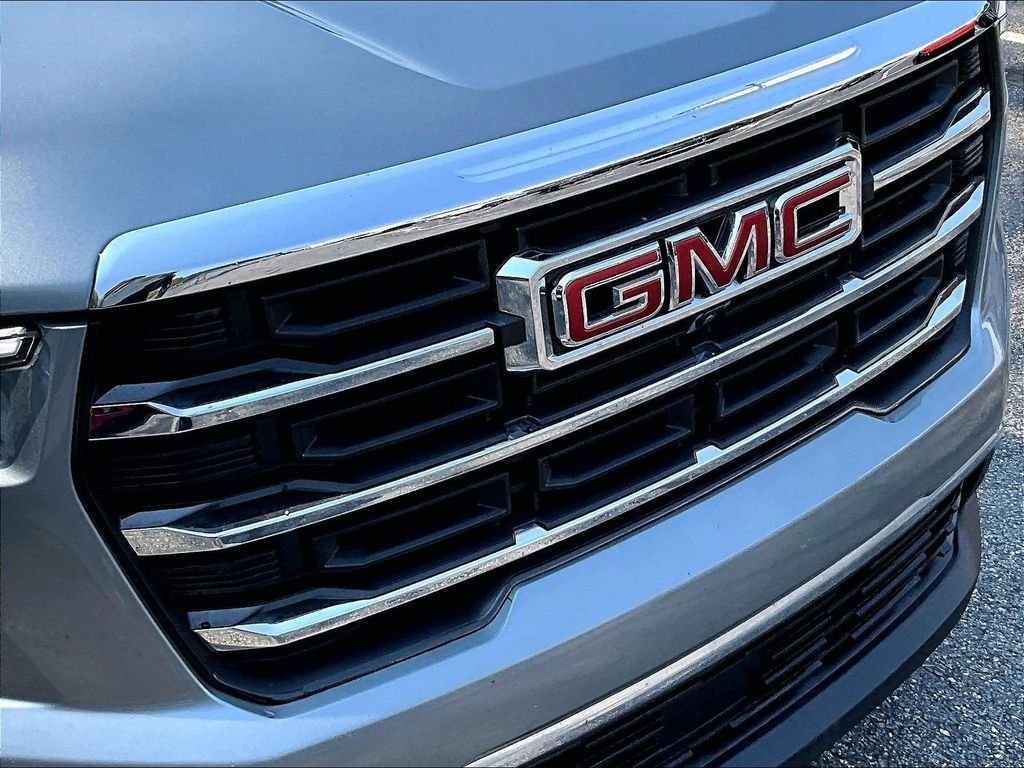 Used 2026 Silver GMC Elevation image 30