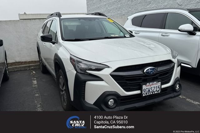 2023 Subaru Outback Premium's photo