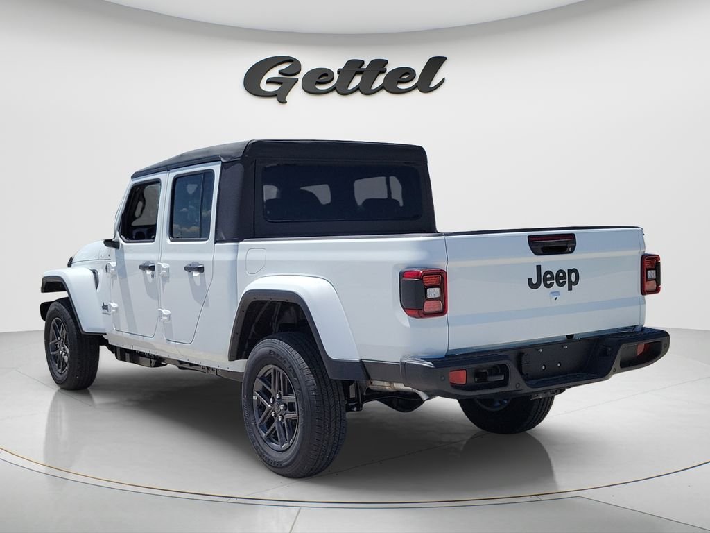 New 2026 Bright White Clear-Coat Exterior Paint Jeep Sport S image 6