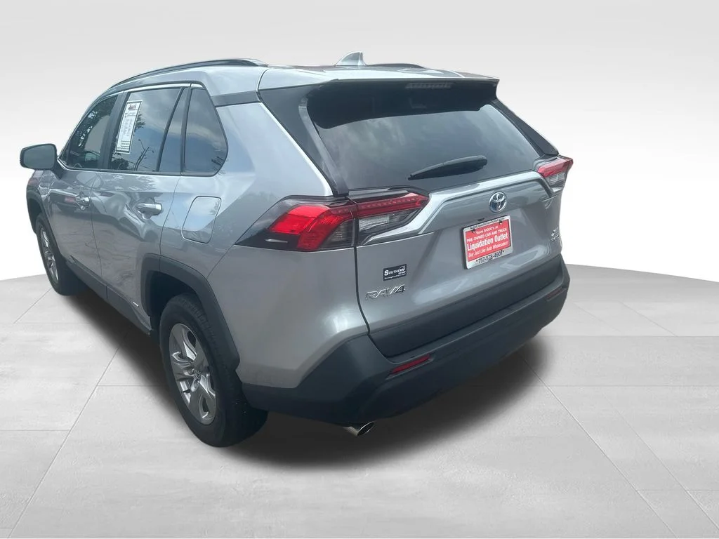 Used 2024 Silver Toyota XLE image 19