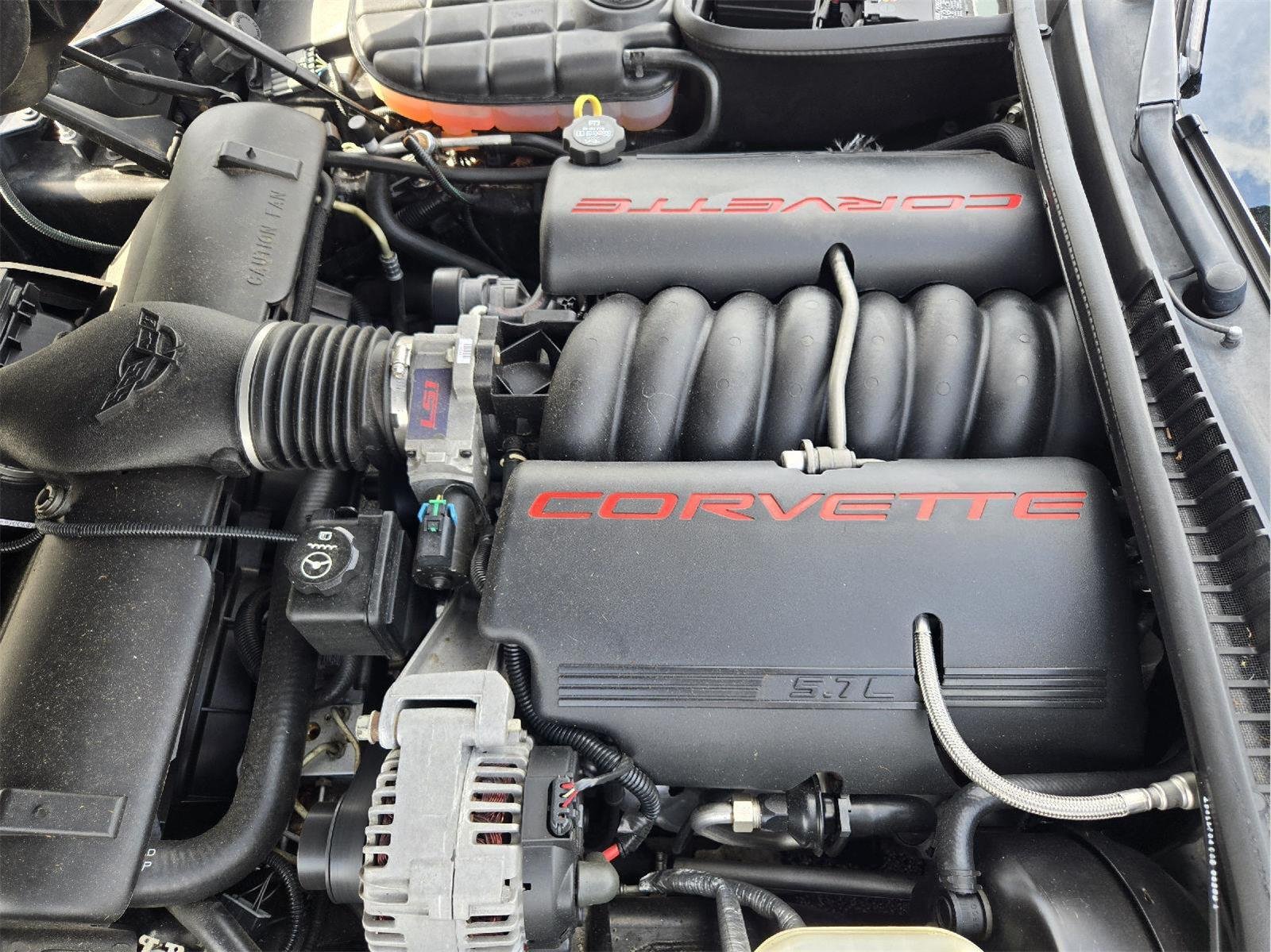 Used 2004 Black Chevrolet  image 26