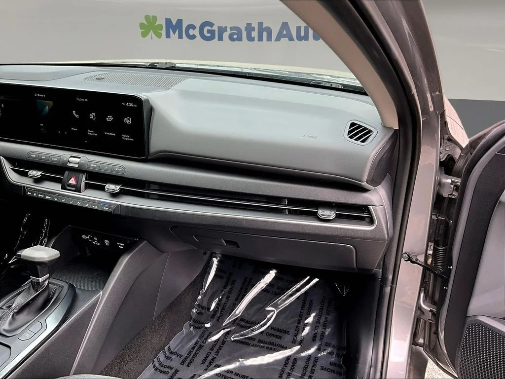 2025 Kia K4 LXS - Photo 27