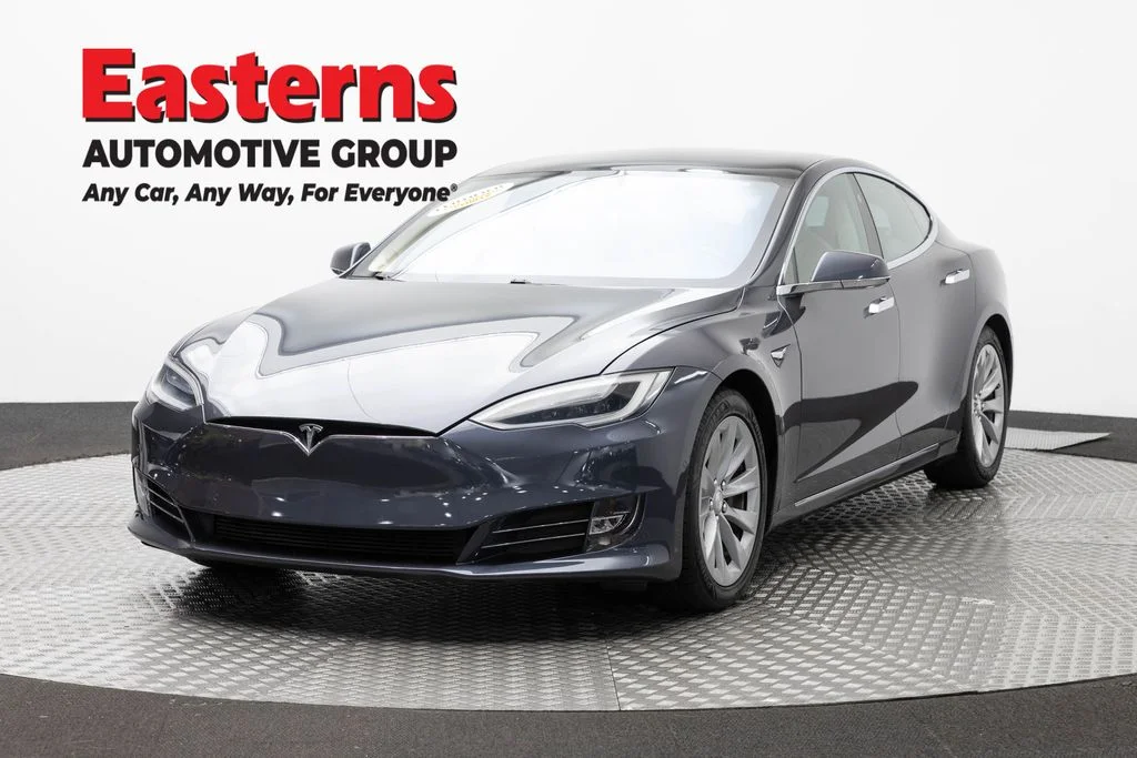 Used 2018 Gray Tesla 100D image 1